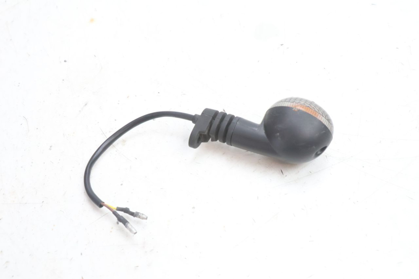 photo de FRONT LEFT TURN SIGNAL RIEJU MRT PRO SUPERMOTARD 50 (2007 - 2018) - Alternative perspective