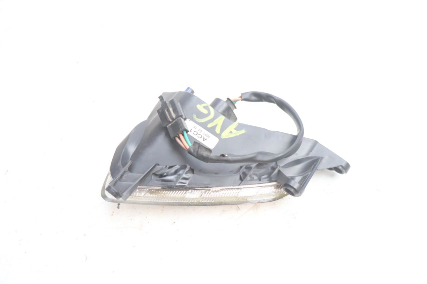 photo de FRONT LEFT TURN SIGNAL KYMCO LIKE 4T 50 (2019 - 2025) - Technical close-up