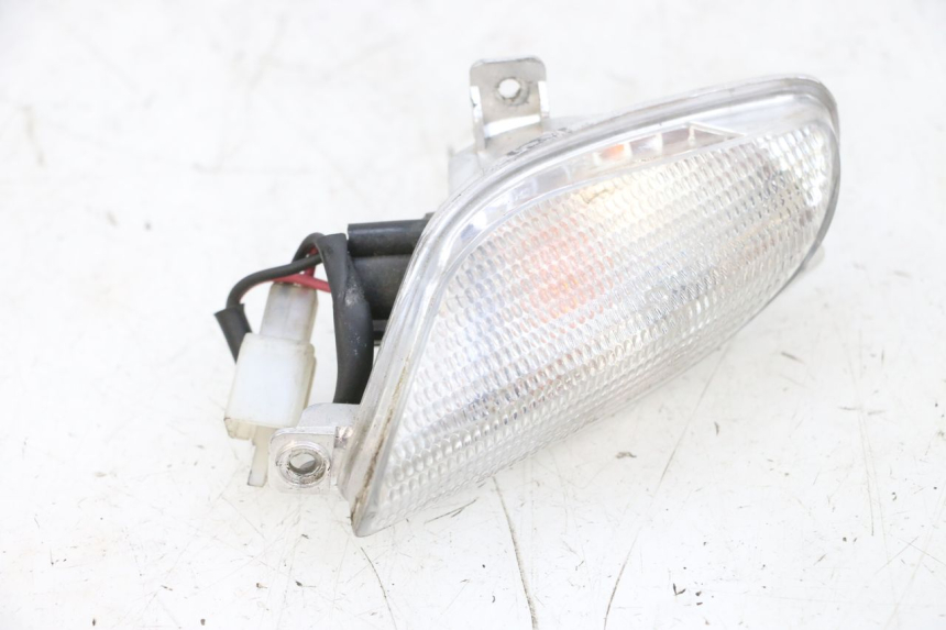 photo de FRONT LEFT TURN SIGNAL  PIAGGIO NEW TYPHOON 50 (2018 - 2021) - Technical close-up