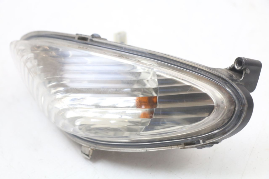 photo de FRONT LEFT TURN SIGNAL  MBK OVETTO ONE 2T 50 (2013 - 2017) - Zoom on usage condition