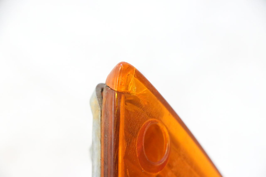 photo de FRONT LEFT TURN SIGNAL HONDA SH 125 (2001 - 2003) - Fixing points details