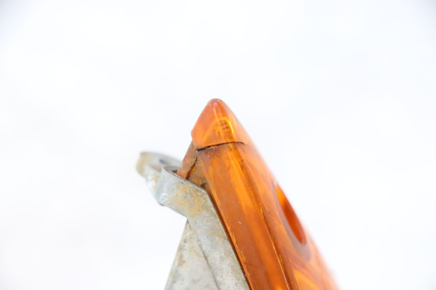 photo de FRONT LEFT TURN SIGNAL HONDA SH 125 (2001 - 2003) - Surface and material condition