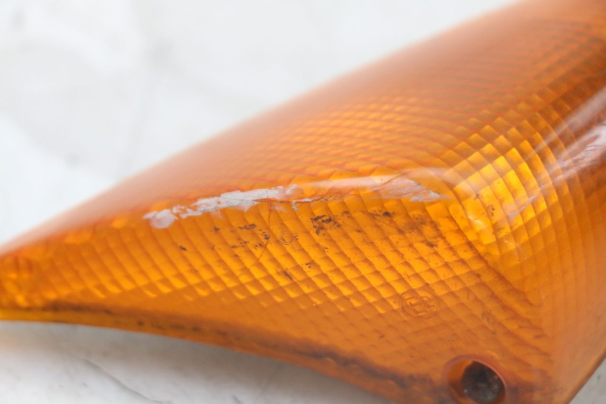 photo de LEFT FRONT TURN SIGNAL PEUGEOT SPEEDFIGHT 100 (1997 - 2007) - Zoom on usage condition