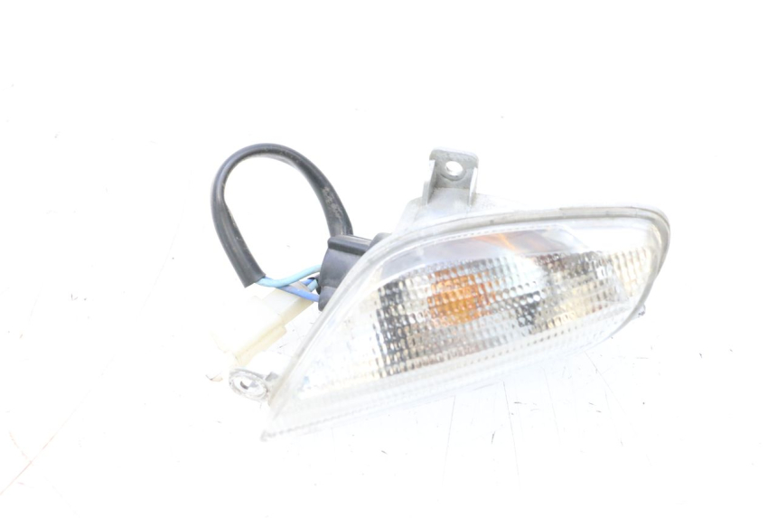 photo de FRONT LEFT TURN SIGNAL APRILIA SR MOTARD 50 (2012 - 2018) - Component detail