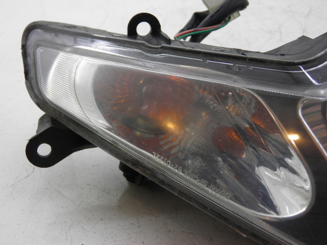 photo de FRONT LEFT TURN SIGNAL  SYM GTS 125 (2005 - 2008) - Zoom on usage condition