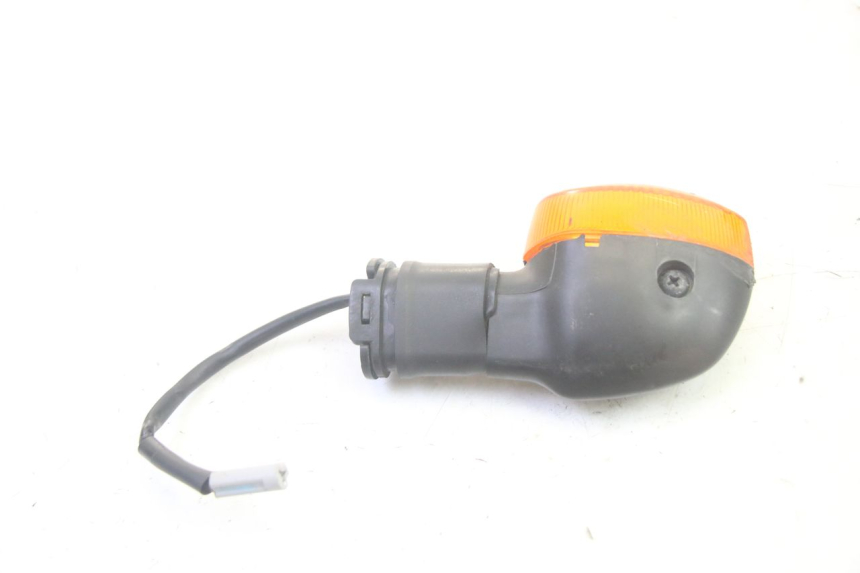 photo de FRONT LEFT TURN SIGNAL YAMAHA TDM ABS 900 (2002 - 2014) - Alternative perspective