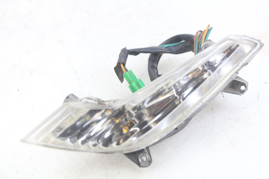 photo de LEFT FRONT TURN SIGNAL PEUGEOT TWEET 4T 50 (2010 - 2014) - Component detail