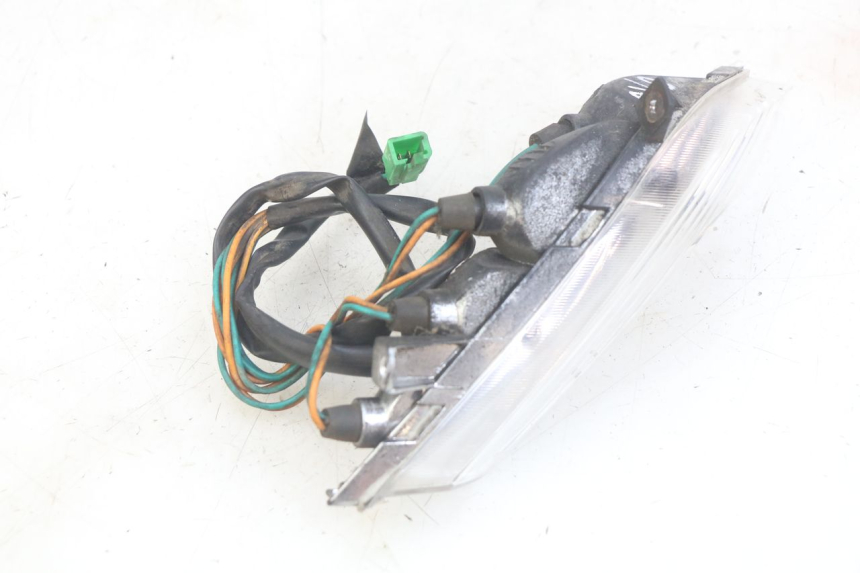 photo de LEFT FRONT TURN SIGNAL PEUGEOT TWEET 4T 50 (2010 - 2014) - Technical close-up