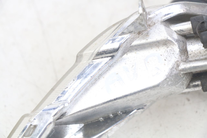 photo de LEFT FRONT TURN SIGNAL PEUGEOT TWEET 4T 50 (2018 - 2022) - Technical close-up