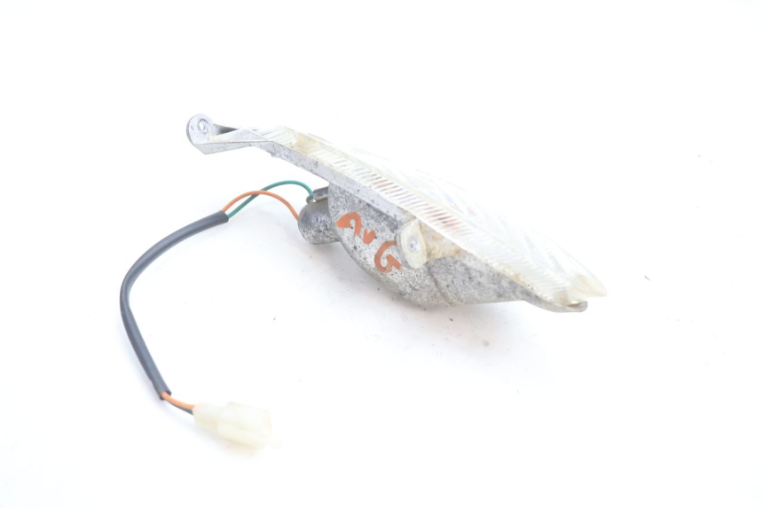 photo de LEFT FRONT TURN SIGNAL PEUGEOT V-CLIC VCLIC 50 (2007 - 2013) - Technical close-up