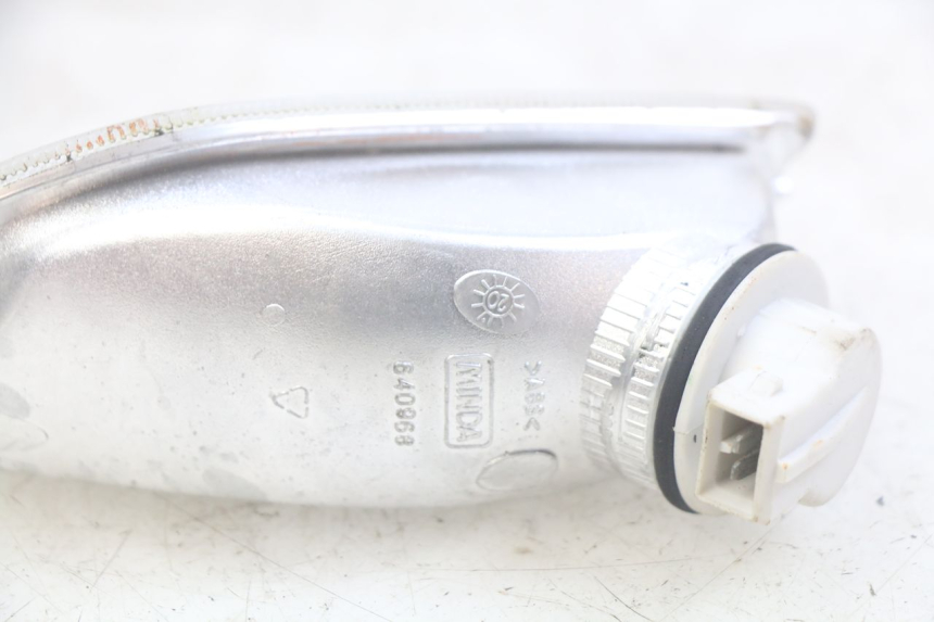 photo de LEFT FRONT TURN SIGNAL PIAGGIO VESPA S 2T 50 (2007 - 2014) - Component detail