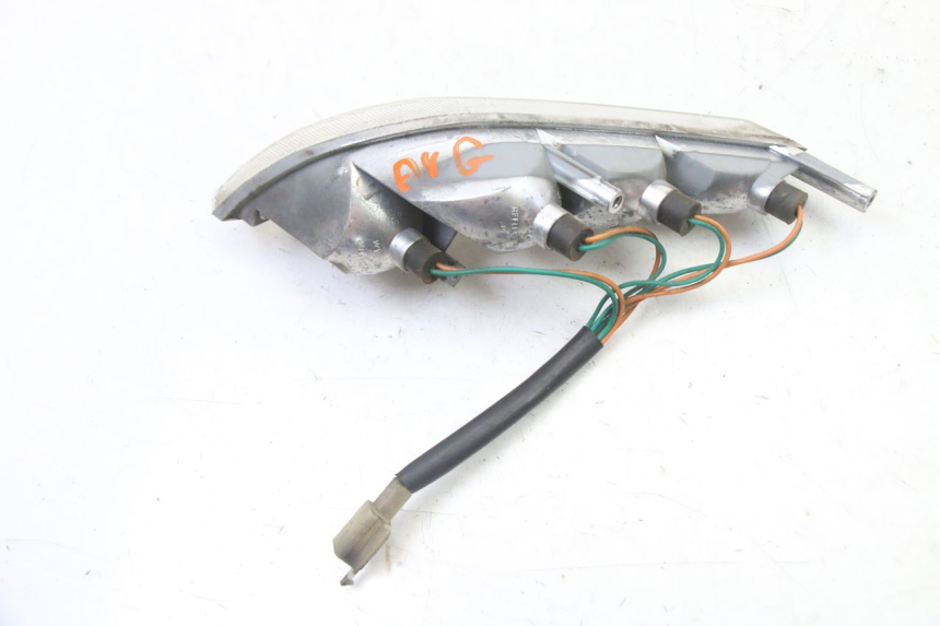 photo de FRONT LEFT TURN SIGNAL  PEUGEOT VIVACITY NEW 2T 50 (2008 - 2017) - Alternative perspective