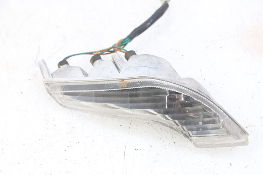 photo de LEFT FRONT TURN SIGNAL PEUGEOT VIVACITY NEW 4T 50 (2008 - 2017) - Technical close-up