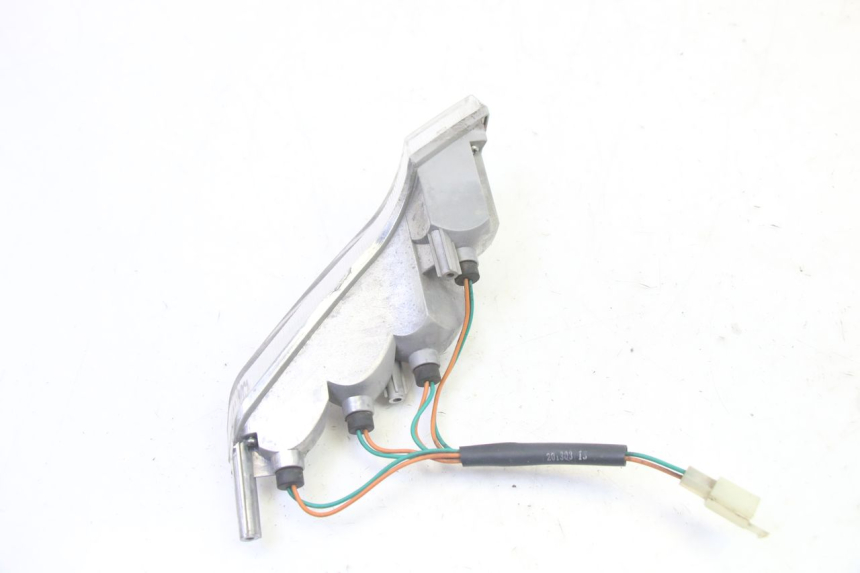 photo de LEFT FRONT TURN SIGNAL PEUGEOT VIVACITY NEW 4T 50 (2008 - 2017) - Alternative perspective