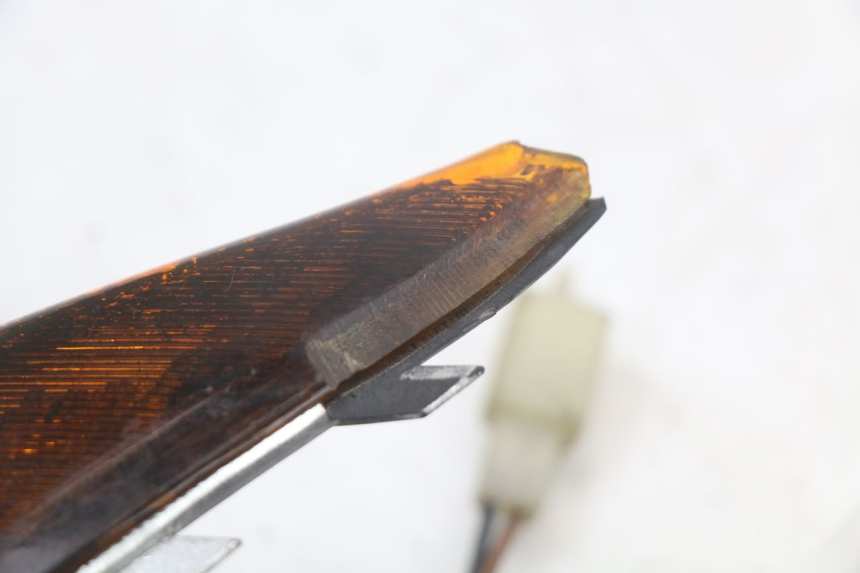 photo de FRONT LEFT TURN SIGNAL YAMAHA BW'S NG NEXT GENERATION 50 (1996 - 2003) - Alternative perspective