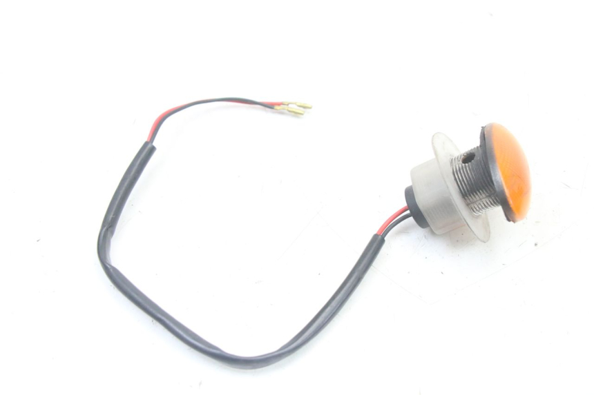 photo de FRONT LEFT TURN SIGNAL YAMAHA FZS FAZER 600 (2001 - 2003) - Alternative perspective