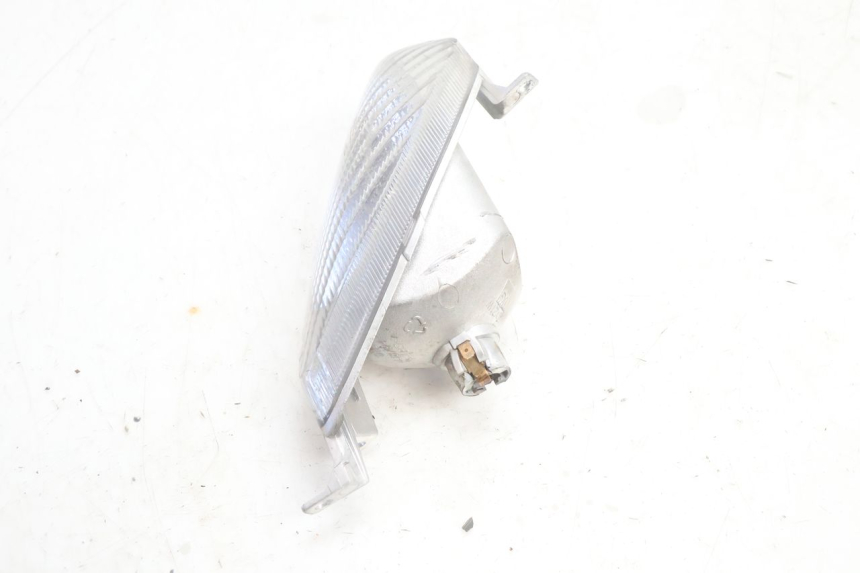 photo de LEFT FRONT TURN SIGNAL YAMAHA YP MAJESTY 125 (2007 - 2010) - Markings and original references
