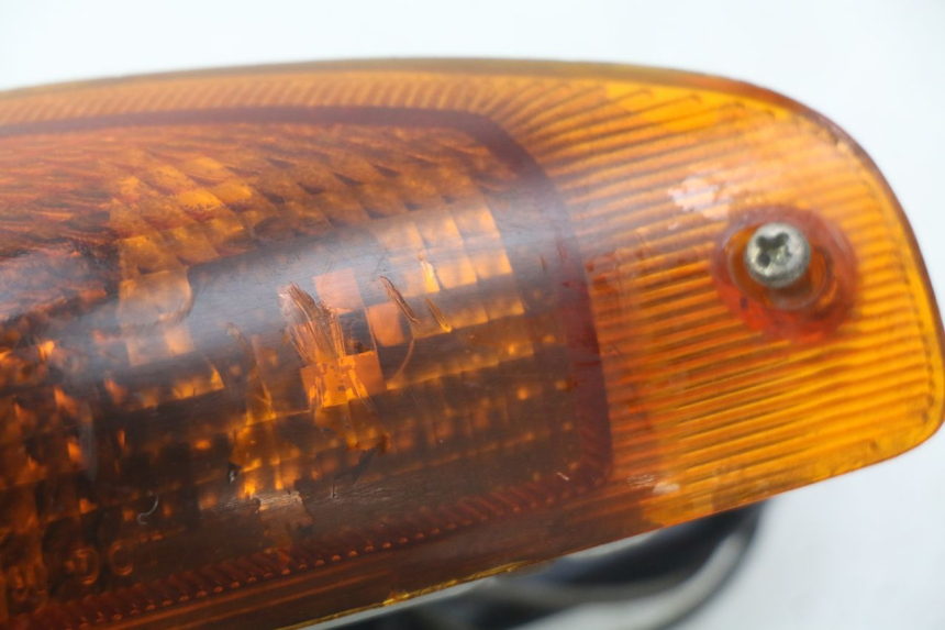 photo de LEFT FRONT TURN SIGNAL KAWASAKI ZZR 600 (1995 - 2004) - Zoom on usage condition