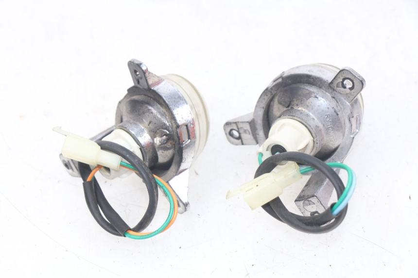 photo de FRONT TURN SIGNAL EUROCKA GREEN 1 - Alternative perspective