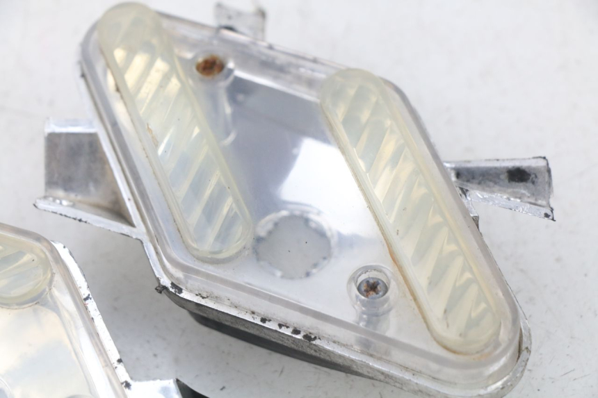 photo de FRONT TURN SIGNAL JONWAY GTX 2T 50 (2014 - 2020) - Zoom on usage condition