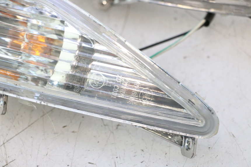photo de FRONT TURN SIGNAL RIDE JUMP 2T 50 (2012 - 2017) - Additional view of the item