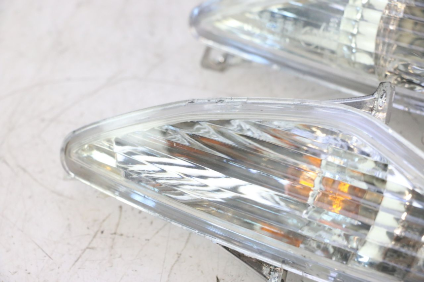 photo de FRONT TURN SIGNAL RIDE JUMP 2T 50 (2012 - 2017) - Markings and original references