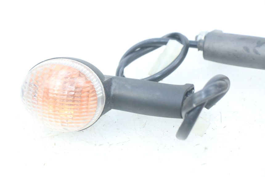 photo de FRONT TURN SIGNAL PEUGEOT LUDIX BLASTER 50 (2006 - 2014) - Technical close-up