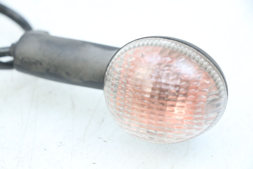 photo de FRONT TURN SIGNAL PEUGEOT LUDIX 50 (2008 - 2017) - Distinctive features