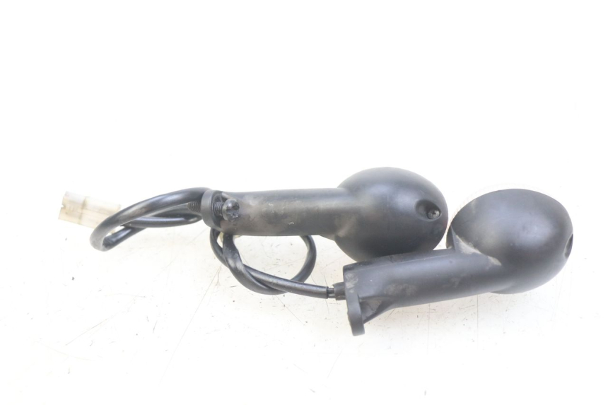 photo de FRONT TURN SIGNAL PEUGEOT LUDIX 50 (2008 - 2017) - Product overview