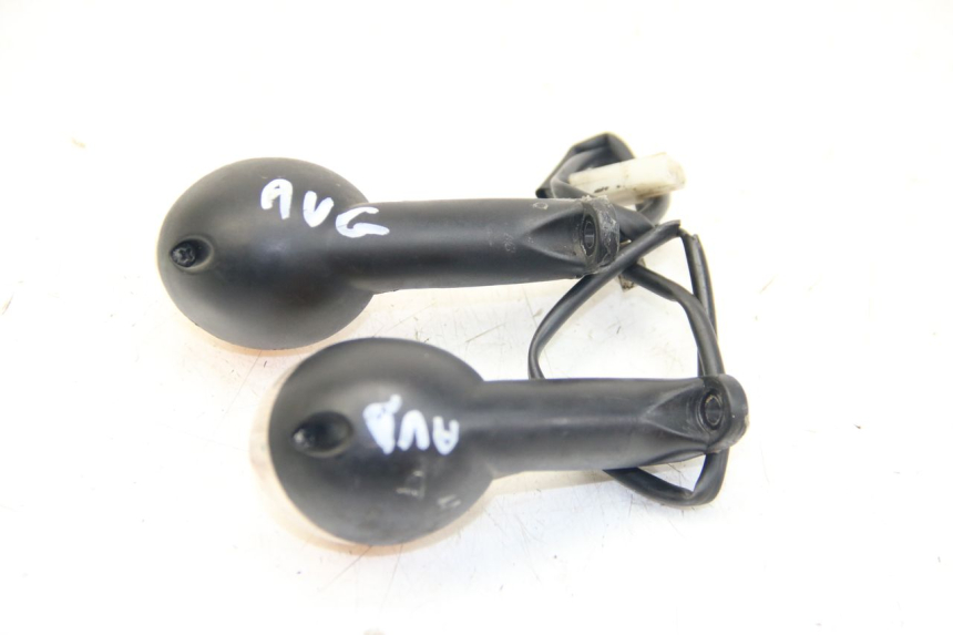 photo de FRONT TURN SIGNAL PEUGEOT LUDIX 50 (2008 - 2017) - Component detail