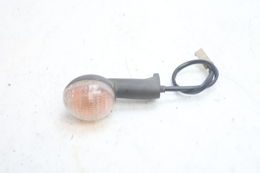 photo de FRONT TURN SIGNAL PEUGEOT LUDIX 50 (2005 - 2007) - Zoom on usage condition