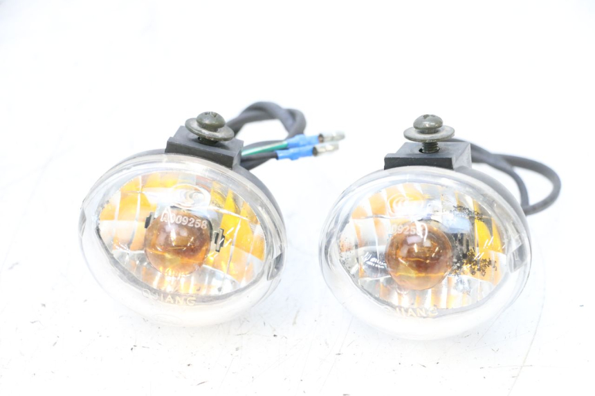 photo de FRONT TURN SIGNAL KEEWAY MATRIX RX9 125 (2006 - 2007) - Main view