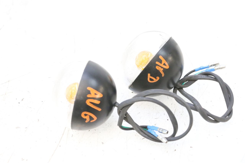 photo de FRONT TURN SIGNAL KEEWAY MATRIX RX9 125 (2006 - 2007) - Alternative perspective