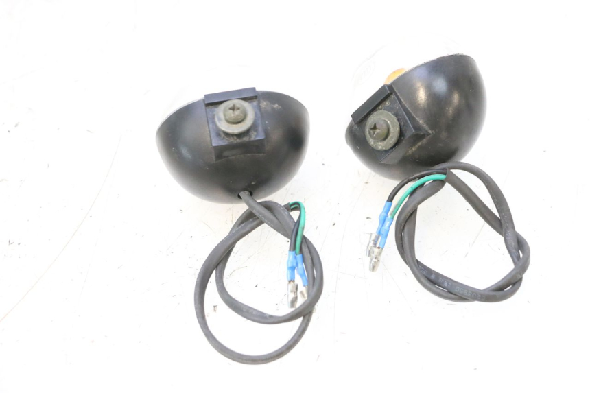 photo de FRONT TURN SIGNAL KEEWAY MATRIX RX9 125 (2006 - 2007) - Technical close-up
