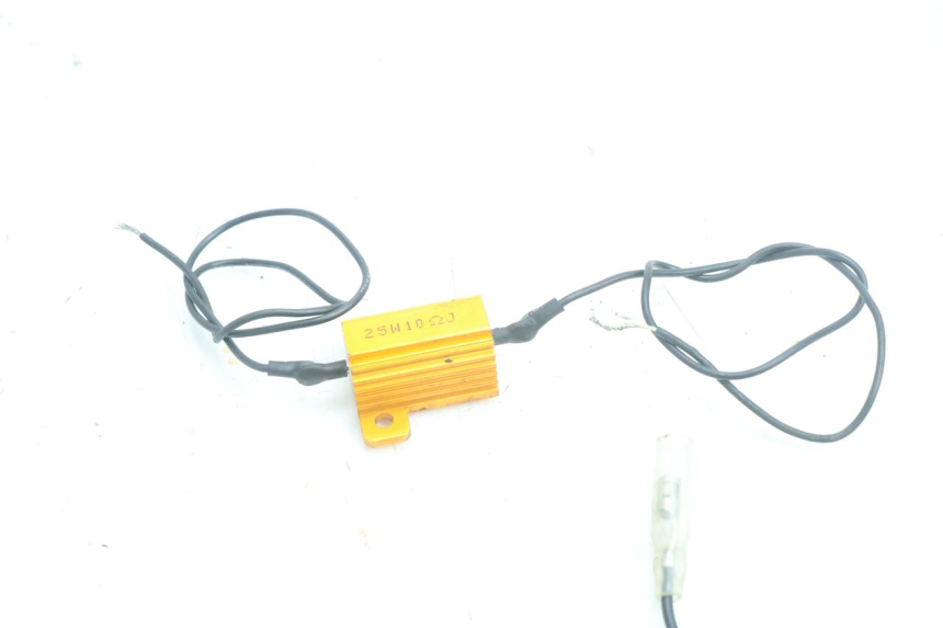 photo de FRONT TURN SIGNAL PIAGGIO MP3 500 (2016 - 2018) - High-resolution close-up