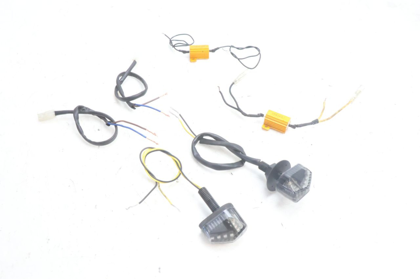 photo de FRONT TURN SIGNAL PIAGGIO MP3 500 (2016 - 2018) - Technical close-up