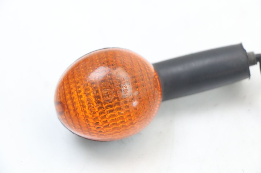 photo de FRONT TURN SIGNAL PEUGEOT LUDIX 50 (2005 - 2007) - Alternative perspective