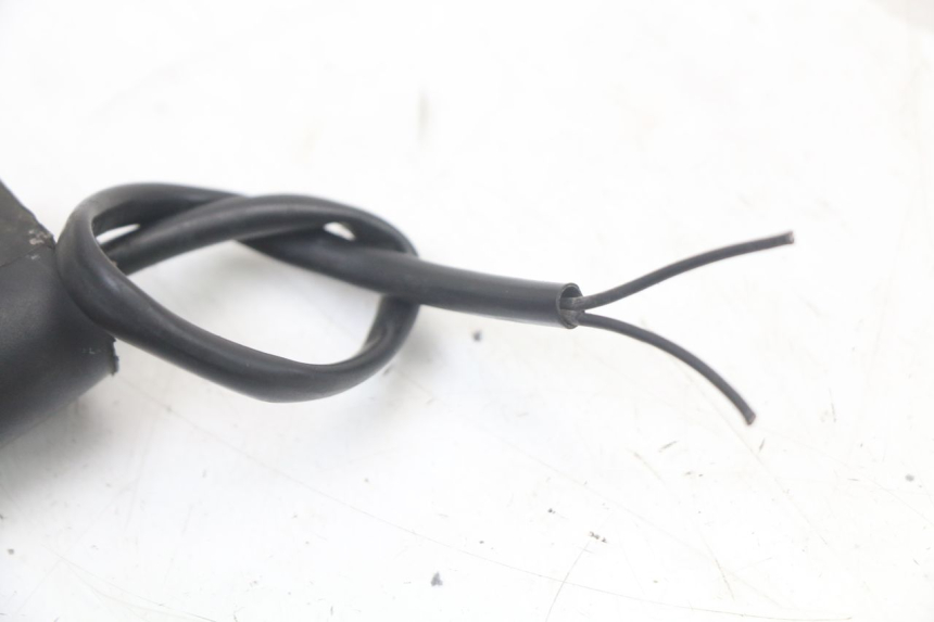 photo de FRONT TURN SIGNAL PEUGEOT LUDIX 50 (2005 - 2007) - Technical close-up