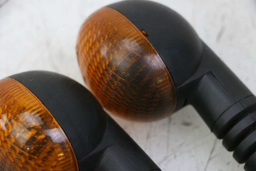 photo de FRONT TURN SIGNAL PEUGEOT LUDIX 50 (2008 - 2017) - Technical close-up