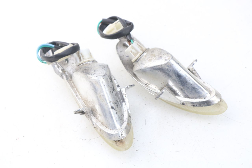 photo de FRONT TURN SIGNAL VASTRO R-ONE 4T 50 (2014 - 2022) - Technical close-up