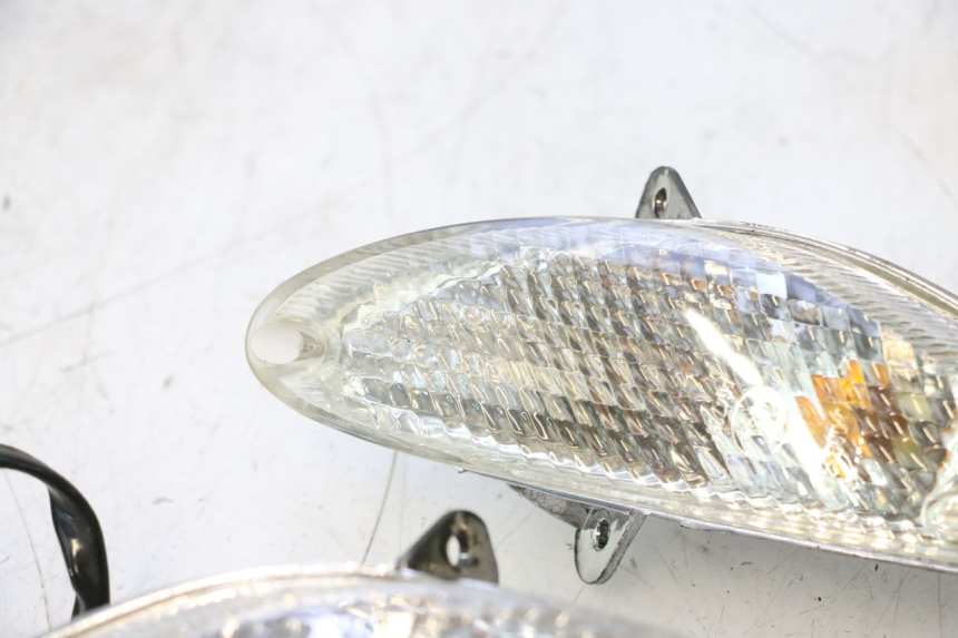 photo de FRONT TURN SIGNAL TNT MOTOR ROMA 10' 2T 50 (2011 - 2018) - Alternative perspective