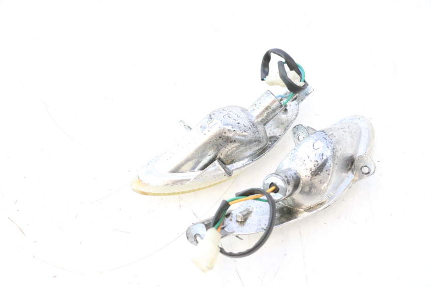 photo de FRONT TURN SIGNAL TNT MOTOR ROMA 10' 2T 50 (2011 - 2018) - Component detail
