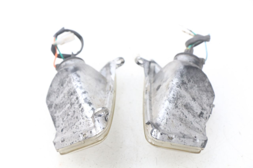 photo de FRONT TURN SIGNAL DAELIM S4 50 (2010 - 2015) - Fixing points details