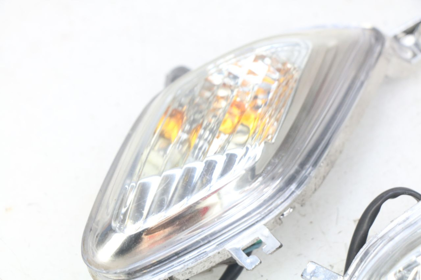 photo de FRONT TURN SIGNAL JM MOTORS SANTANA 50 (2014 - 2023) - Alternative perspective
