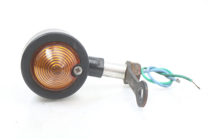 photo de FRONT TURN SIGNAL HARLEY DAVIDSON SPORTSTER XL CUSTOM 1200 (2003 - 2004) - Technical close-up