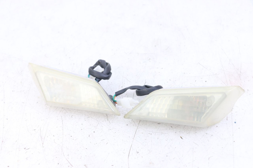 photo de Front turn signal VASTRO STREET X 4T 50 (2016 - 2021) - Main view