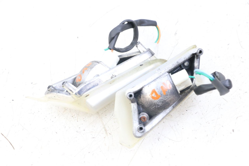 photo de Front turn signal VASTRO STREET X 4T 50 (2016 - 2021) - Zoom on usage condition