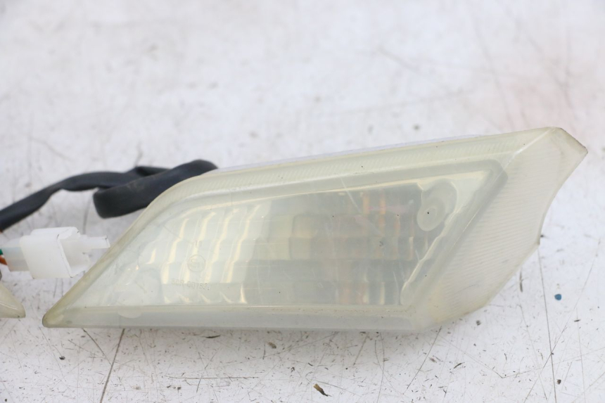 photo de Front turn signal VASTRO STREET X 4T 50 (2016 - 2021) - Fixing points details