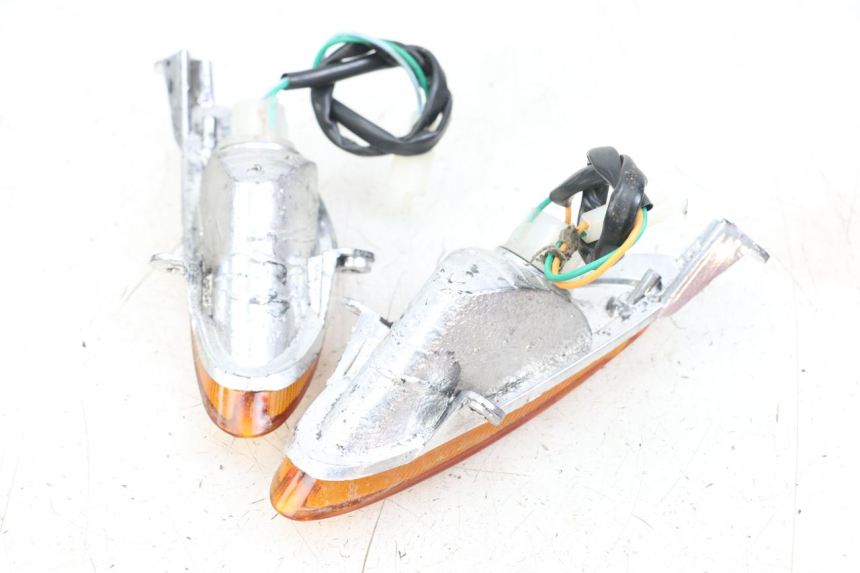 photo de FRONT TURN SIGNAL BAOTIAN TRAVEL SPIRIT 50 (2010 - 2012) - Technical close-up