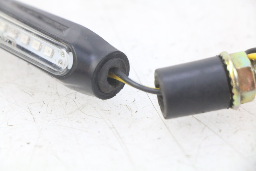 photo de FRONT TURN SIGNAL KEEWAY TX 50 (2008 - 2015) - Component detail